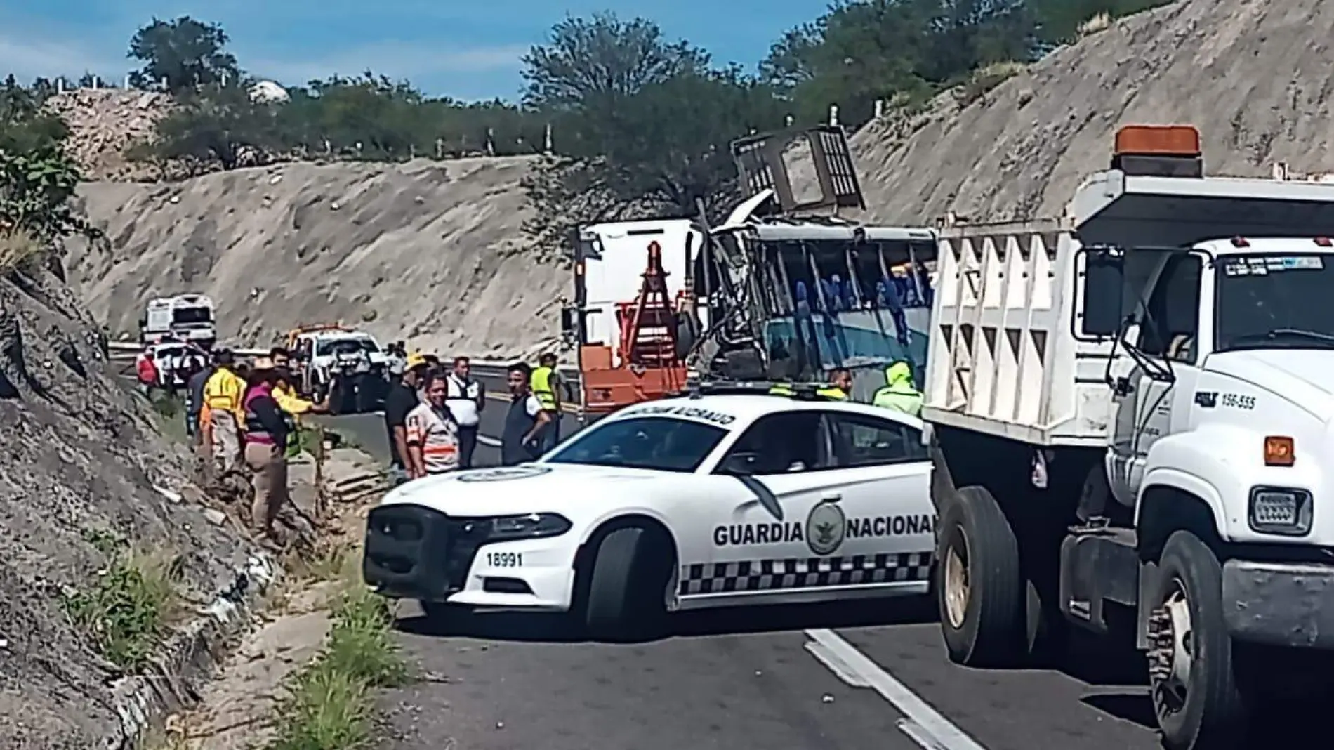 trágico choque en la cuacnopalan oaxaca deja 15 muertos